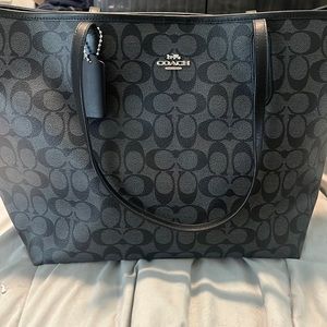 Coach tote